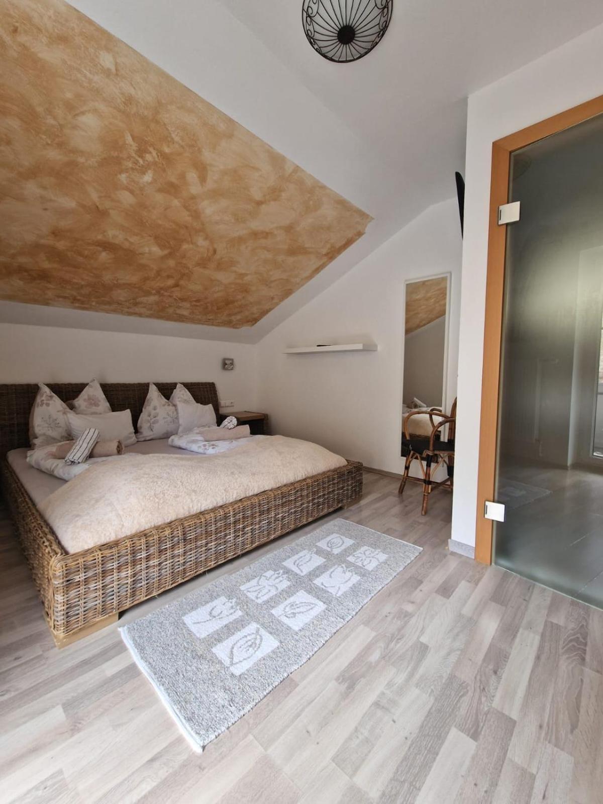 Haus Emily Bed & Breakfast Шладминг Екстериор снимка